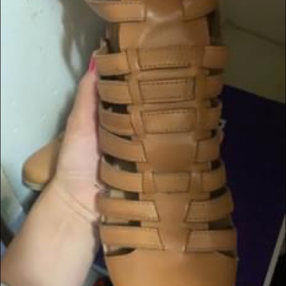 Heels - Picture 3 of 8